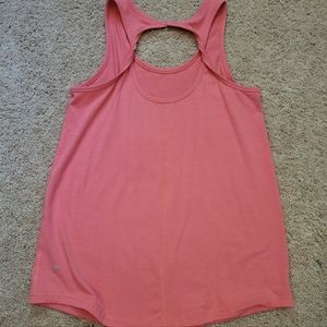 Zyia Twist tank size small